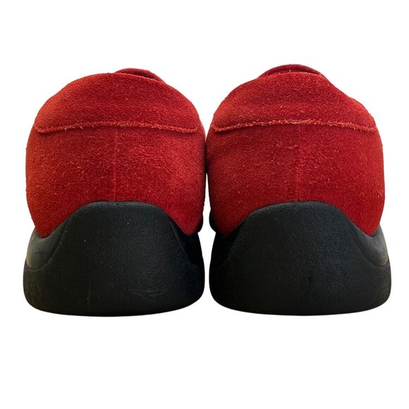 Chicos Women’s Red Suede Leather Slip In Shoes Size 9M - Picture 4 of 7